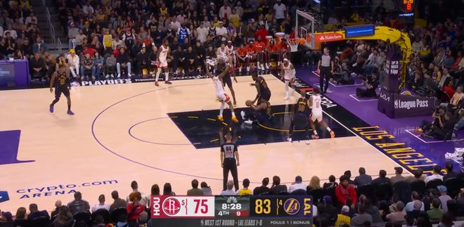 斯马特加盟湖人后与东契奇联手首战告捷