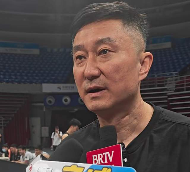 广东VS北京G1杜锋备战：体能挑战与锋线隐患成关